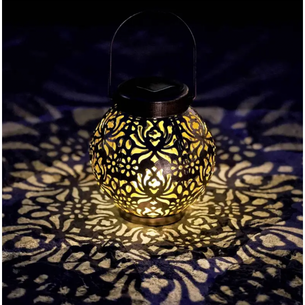 1pc Solar Lantern Lights, Outdoor LED Solar Hanging Lantern Lights With Star Projection, Warm White Solar Garden Lights Retro Table Lantern Lights Waterproof For Garden Patio Courtyard Path